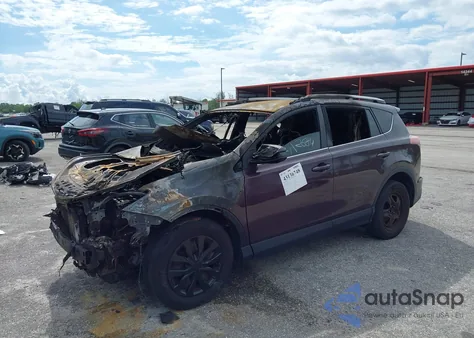 2016 Toyota Rav4 Le z USA, uszkodzony, nr VIN 2T3BFREV9GW442684